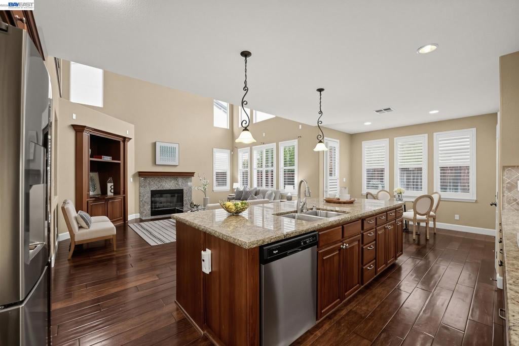 2358 Baker Way