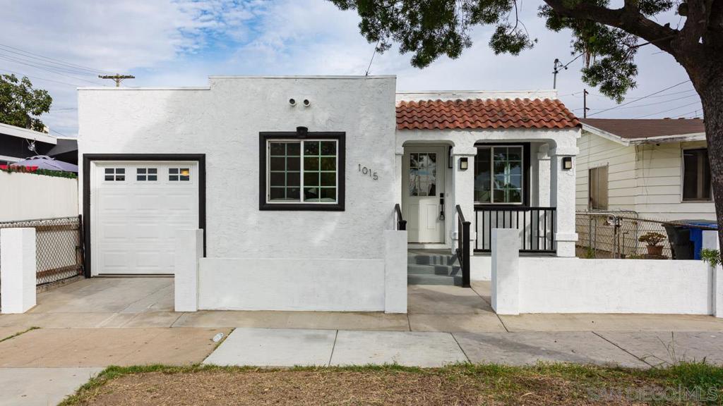 Welcome home! Open and bright floor plan, new wood like flooring throughout, new cabinets & quartz counter Kitchen and bath. Large kitchen with new stainless steel appliances, gas range. Large living room with plenty of natural light. Low maintenance backyard for entertaining, relax and enjoy. Close to parks, trolley, and Naval Base, 10 min to downtown SD. Equipment: Range/Oven Topography: LL
