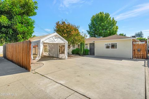 7322 Lindley Avenue Reseda CA 91335