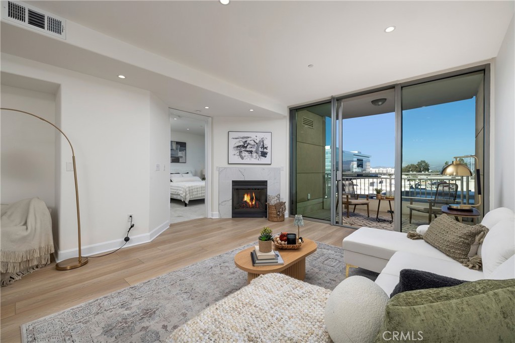 3000 The Plaza (3PLZ) - Residential