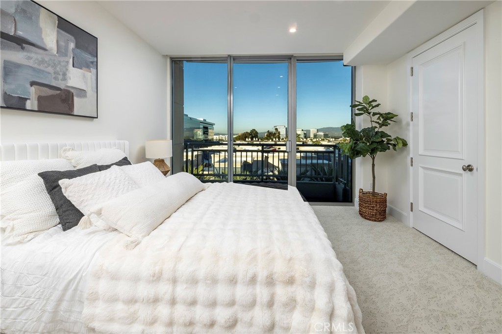 3000 The Plaza (3PLZ) - Residential