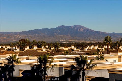 3072 Scholarship Irvine CA 92612