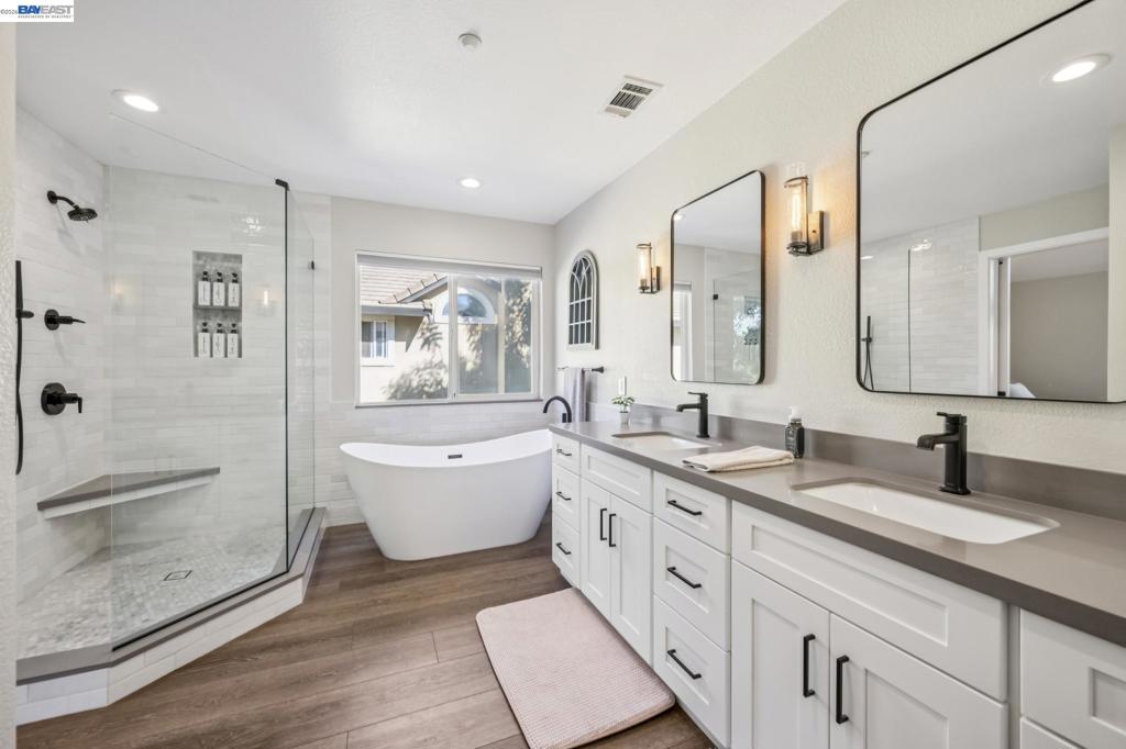 257 Summertree Dr