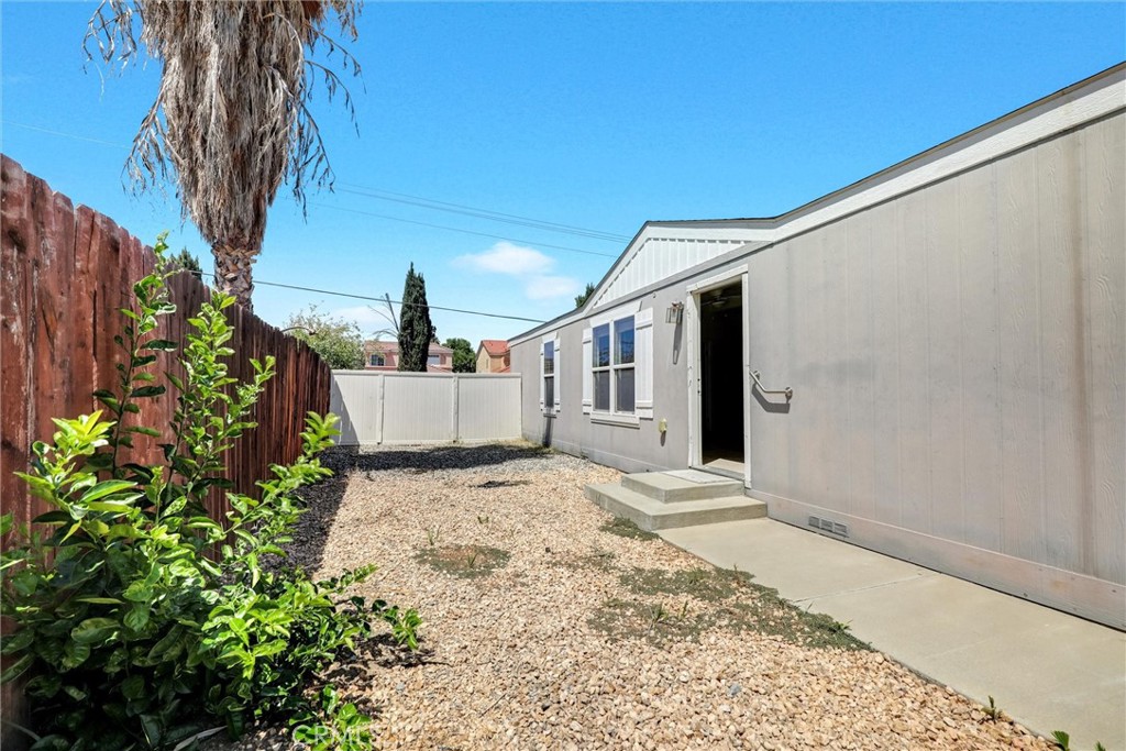 995 Santa Teresa Way