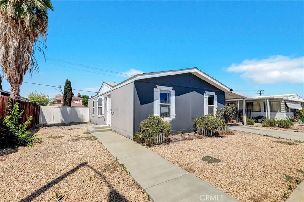 995 Santa Teresa Way