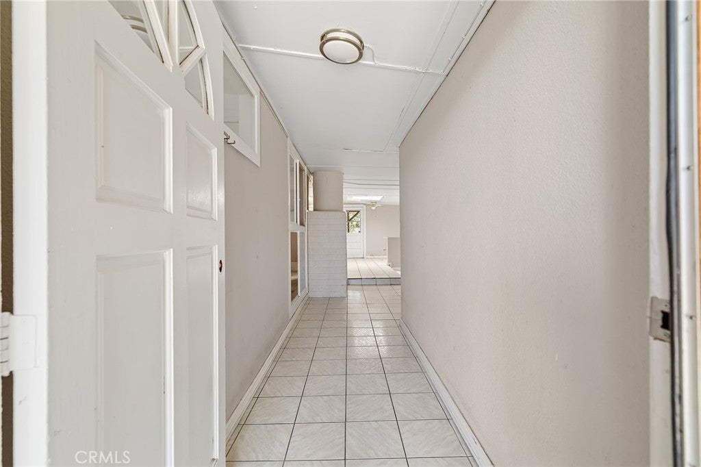 9591 Crestwood