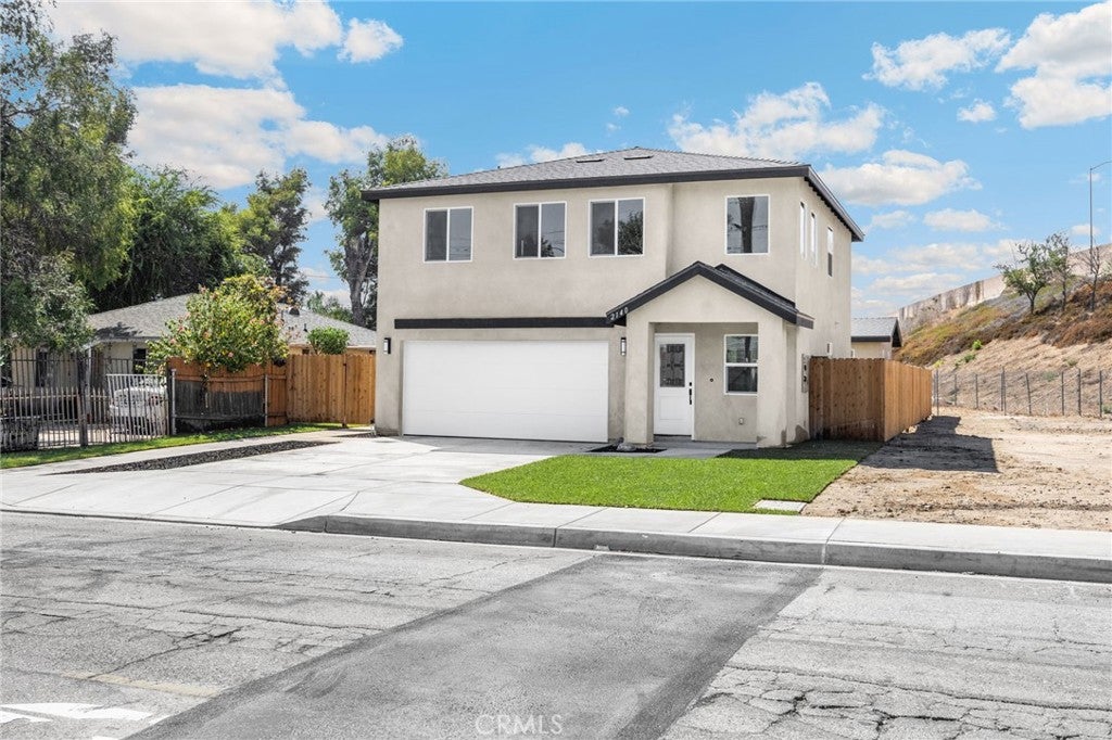 2140 N California