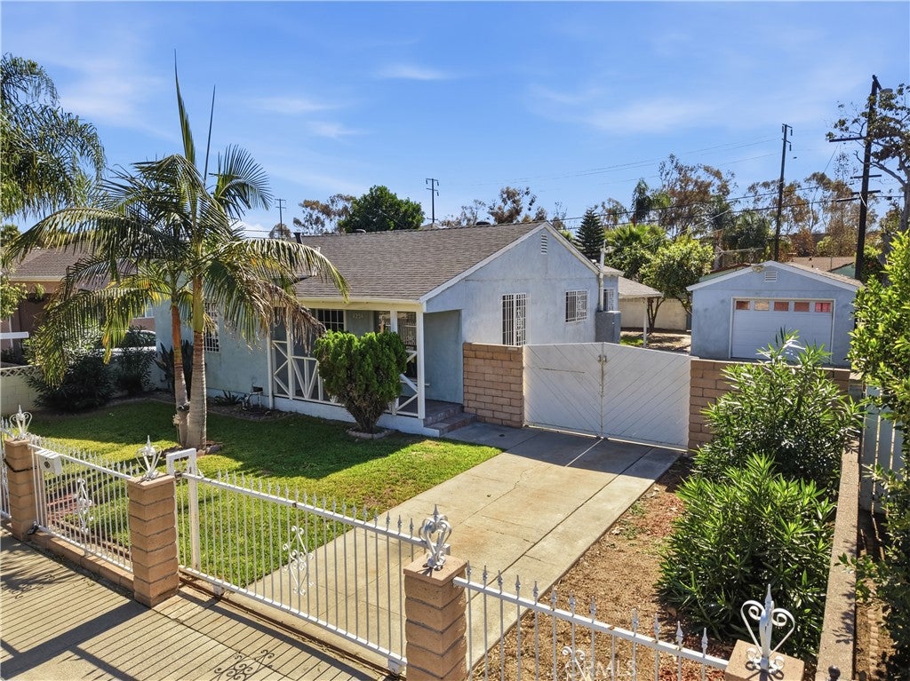 4256 Brewster Avenue