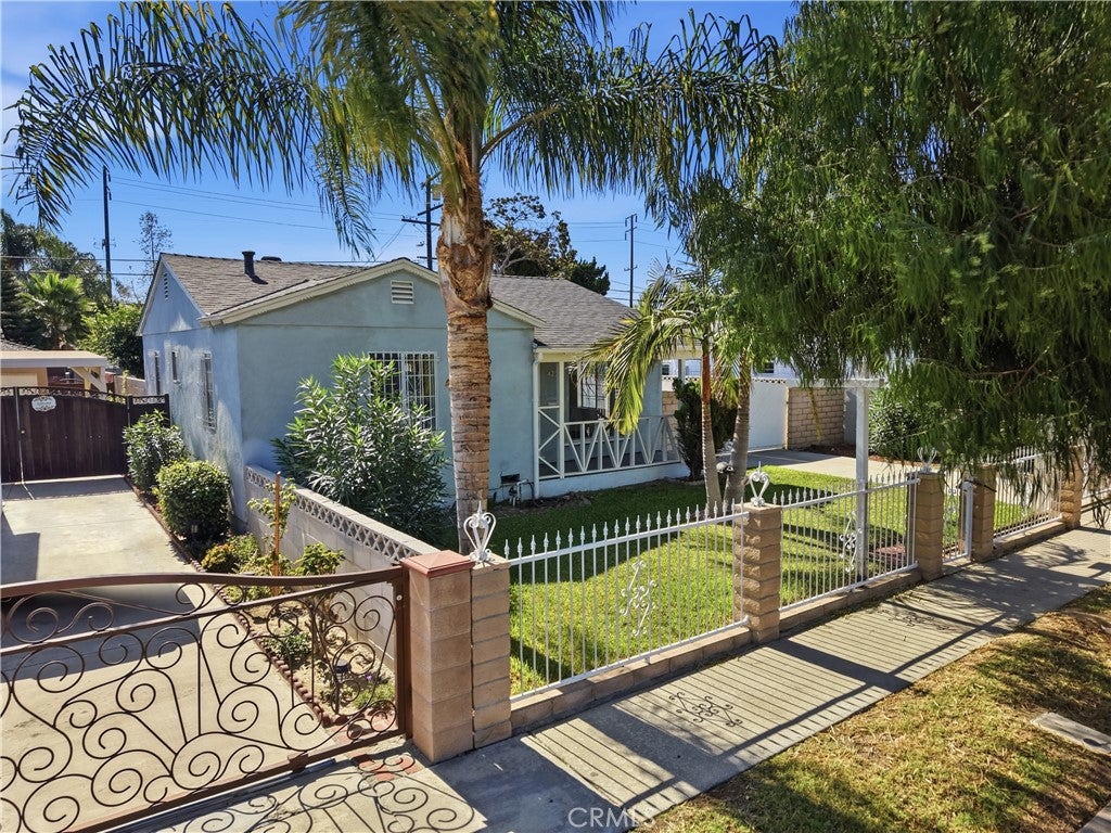 4256 Brewster Avenue