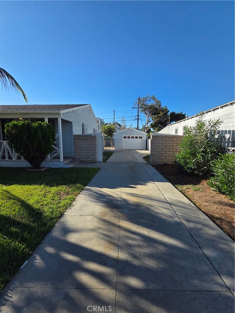 4256 Brewster Avenue