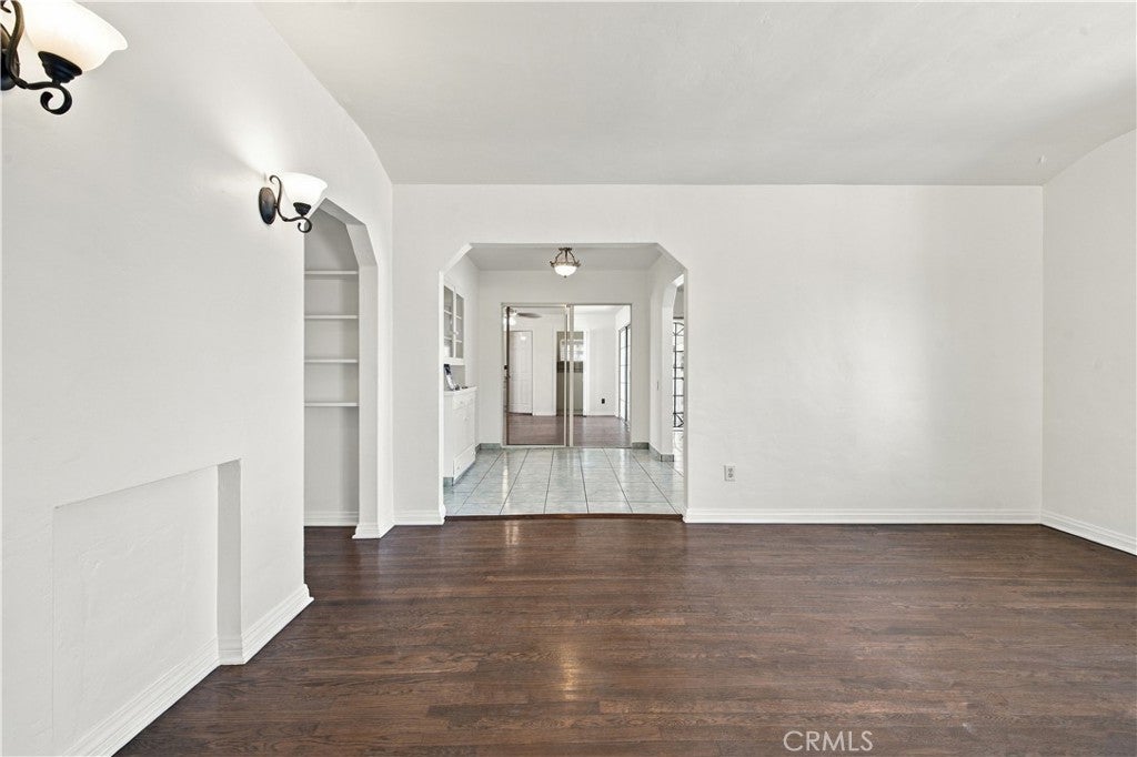 4256 Brewster Avenue
