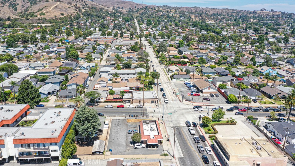 12525 Beverly