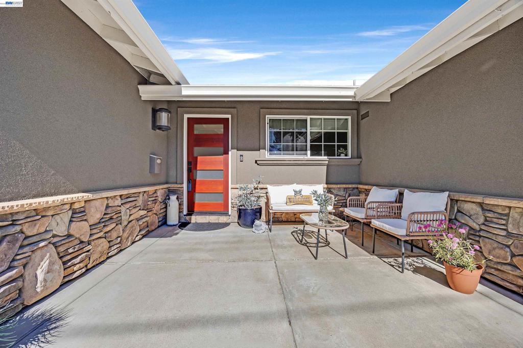 1330 Hillcrest AVE, Livermore CA 94550