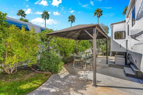 Photo of 69411 Ramon Road #368, Cathedral City, CA 92234 (MLS # 219142262DA)