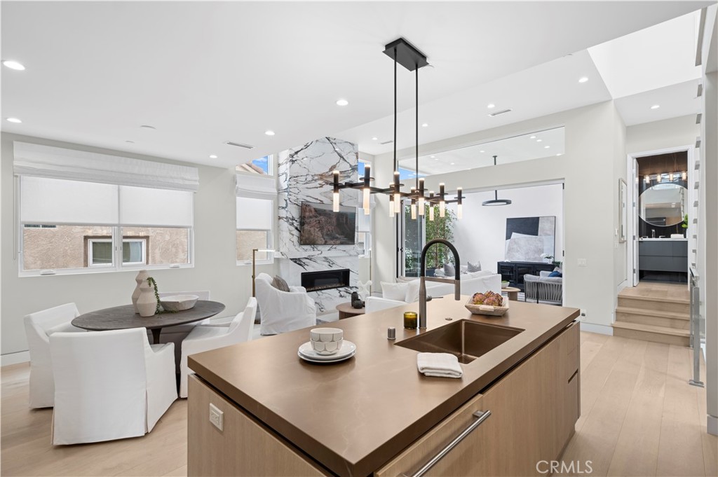 Corona del Mar South of PCH (CDMS) - Residential