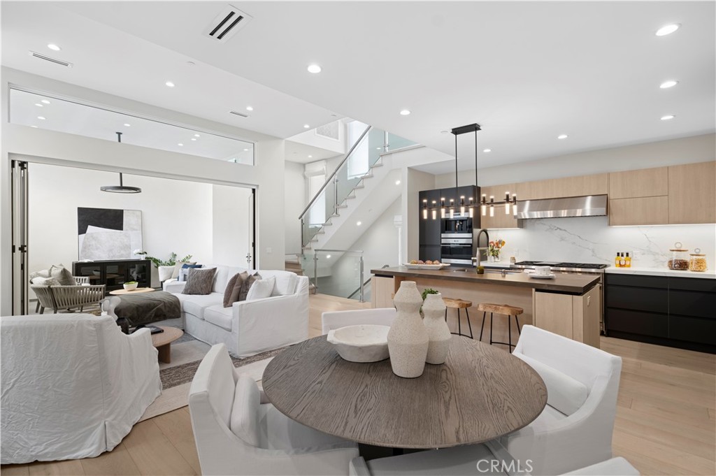 Corona del Mar South of PCH (CDMS) - Residential