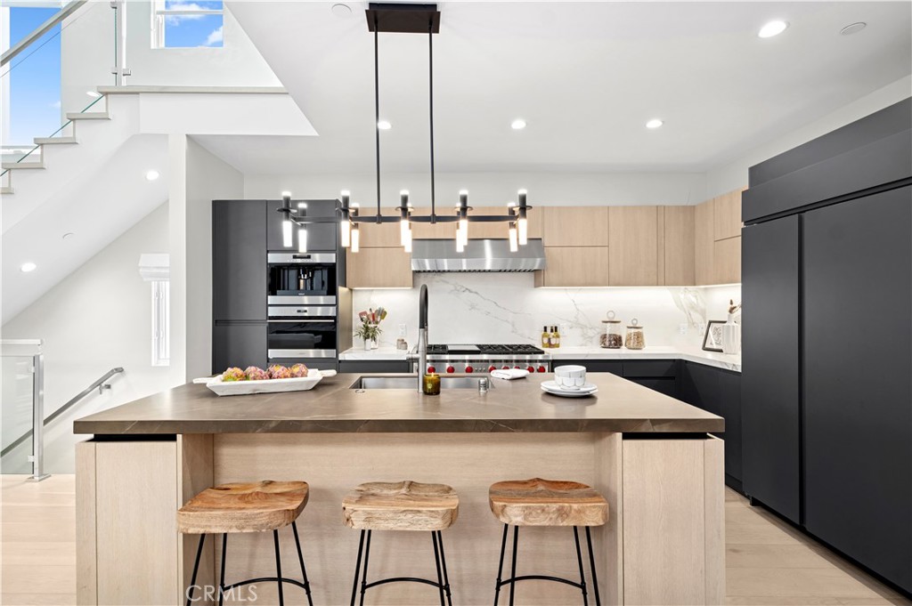 Corona del Mar South of PCH (CDMS) - Residential