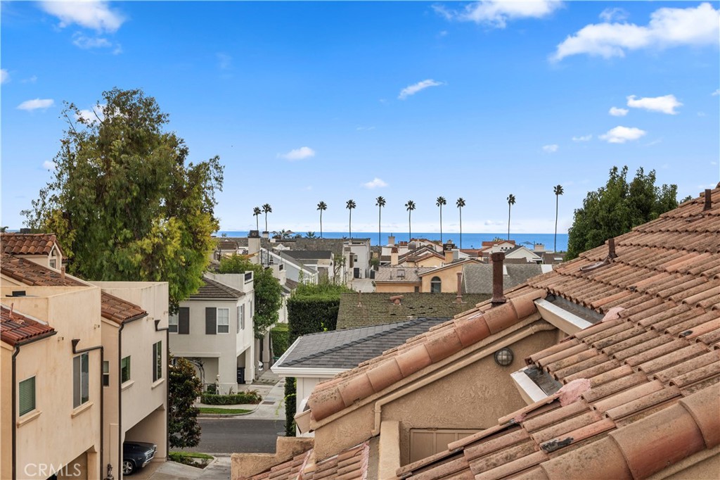 Corona del Mar South of PCH (CDMS) - Residential