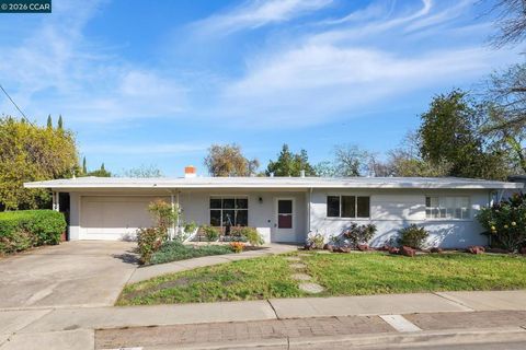 Photo of 2913 Richard Ave Ave, Concord, CA 94520 (MLS # 41128337)