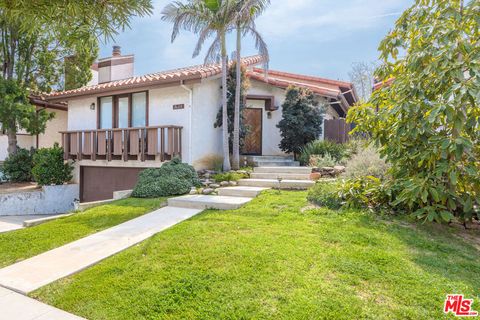Photo of 2624 30TH Street, Santa Monica, CA 90405 (MLS # 26633873)