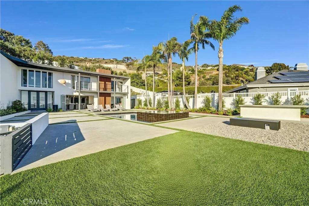 Dana Point, California 92629, United States, 4 Bedrooms Bedrooms, ,5 BathroomsBathrooms,Residential,Active,175461