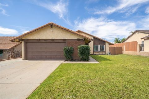 Photo of 11633 Prosperity Ln, Moreno Valley, CA 92557 (MLS # CV26047877)