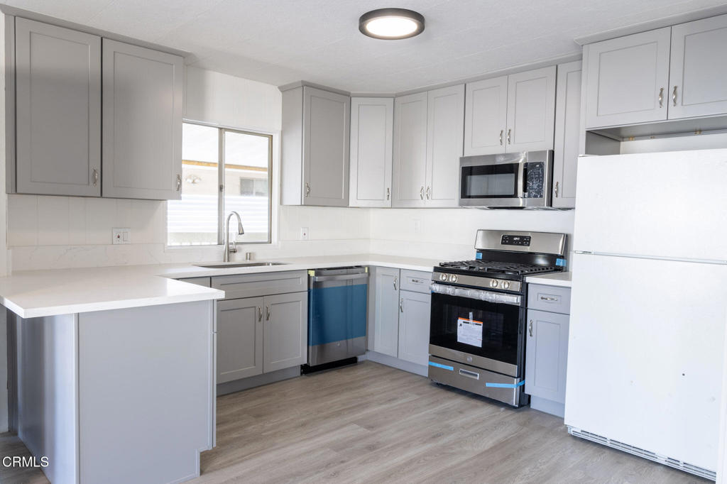 250 E Telegraph Road 135