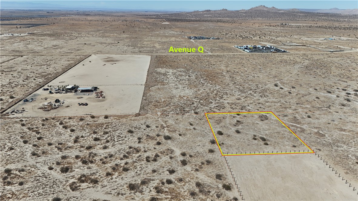 APN# 3079-011-029
Coordinates: 34.583271, -117.920057
1 Acre
Great Location close to schools and Shopping also located close to major Hwy Palmdale Blvd. Nice and Flat land ready for your Mobile home or home. Parcel below this one is also being sold separately 3079-011-028 1 Acre