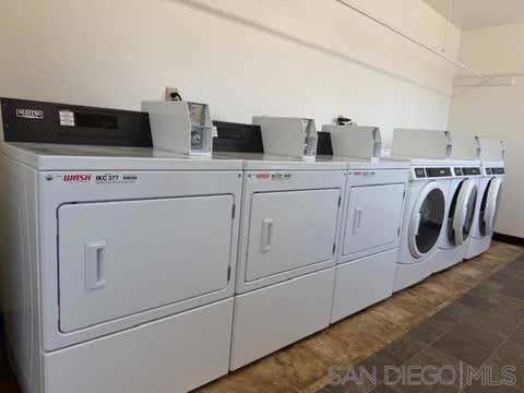Tiny photo for 3234 Ashford St St #H, San Diego, CA 92111 (MLS # 260017762SD)
