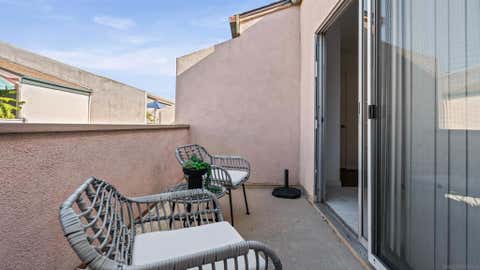 Tiny photo for 3234 Ashford St St #H, San Diego, CA 92111 (MLS # 260017762SD)