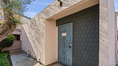 Tiny photo for 3234 Ashford St St #H, San Diego, CA 92111 (MLS # 260017762SD)