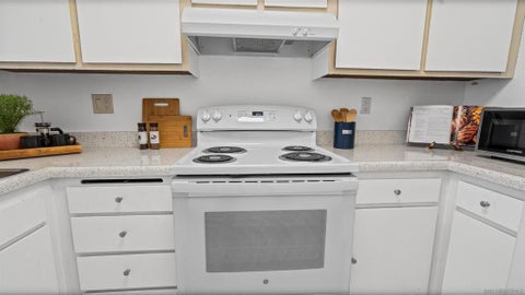 Tiny photo for 3234 Ashford St St #H, San Diego, CA 92111 (MLS # 260017762SD)