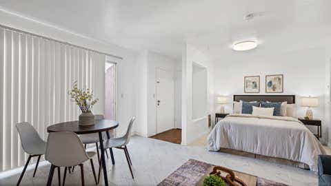 Tiny photo for 3234 Ashford St St #H, San Diego, CA 92111 (MLS # 260017762SD)