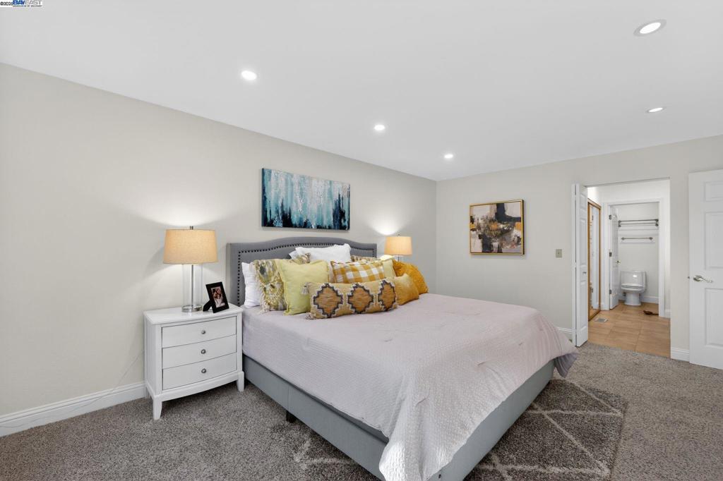 STONERIDGE TWNHM - Residential