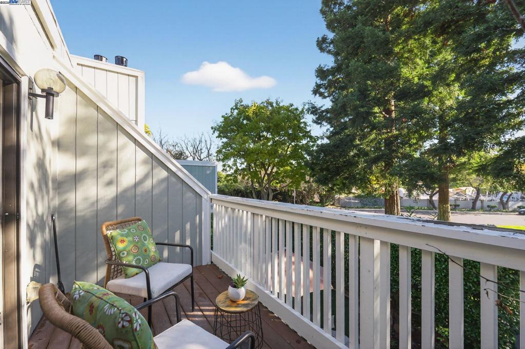 STONERIDGE TWNHM - Residential