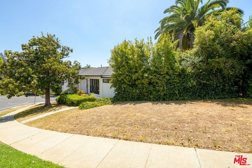 10328 Louisiana Avenue
