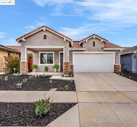 Photo of 2322 Melrose Landing Lndg, Rio Vista, CA 94571 (MLS # 41119184)