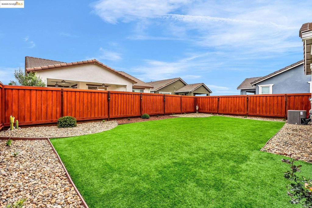 SUMMIT - Residential