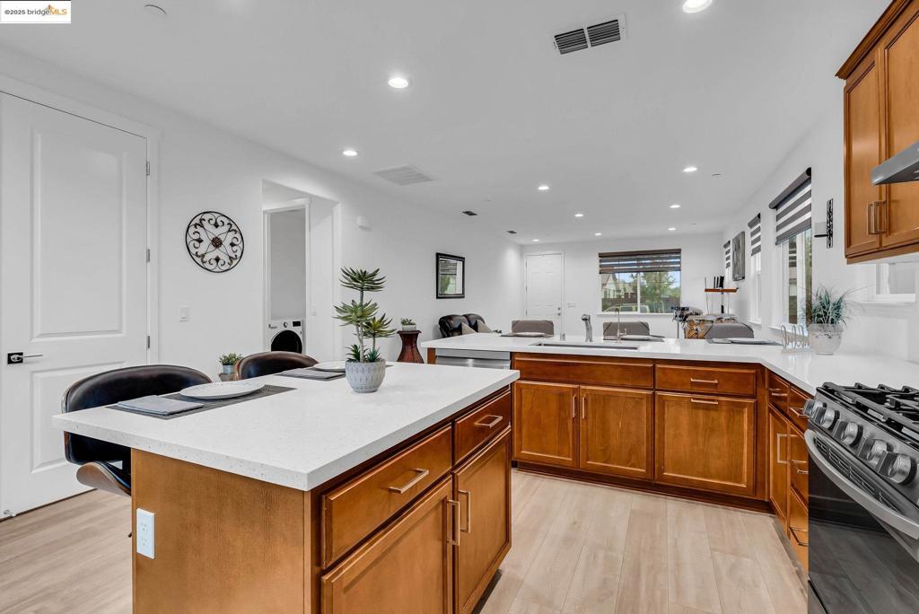 SUMMIT - Residential