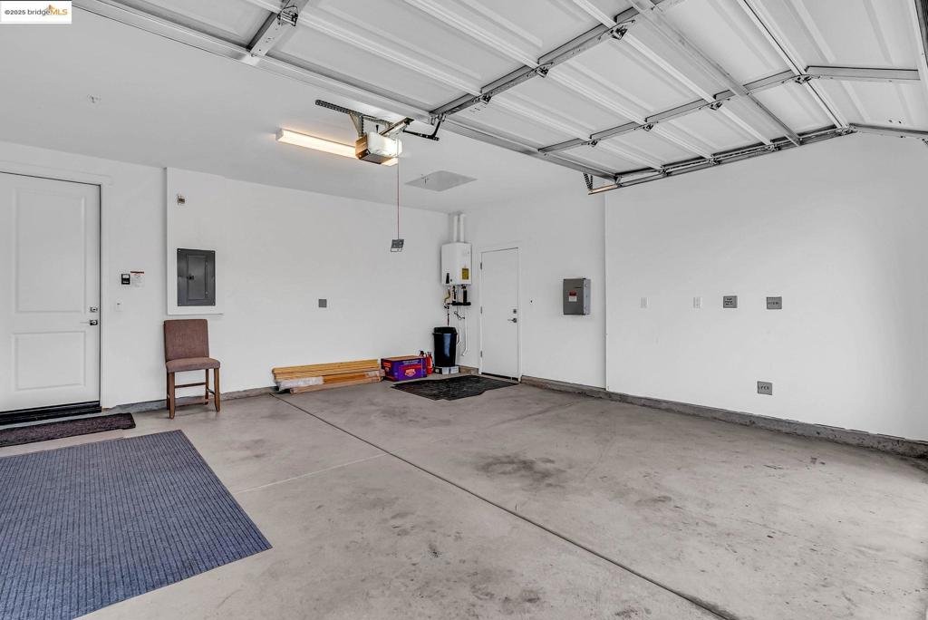 SUMMIT - Residential