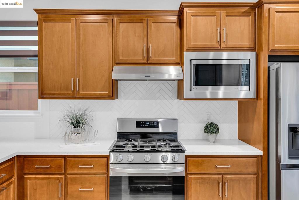 SUMMIT - Residential