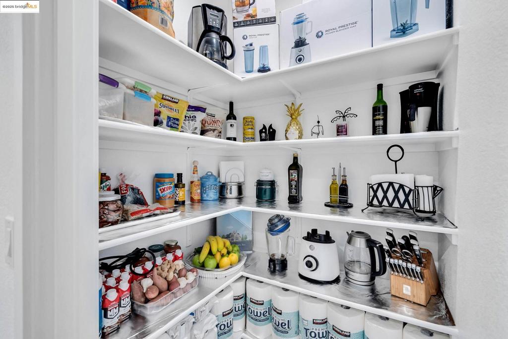 SUMMIT - Residential