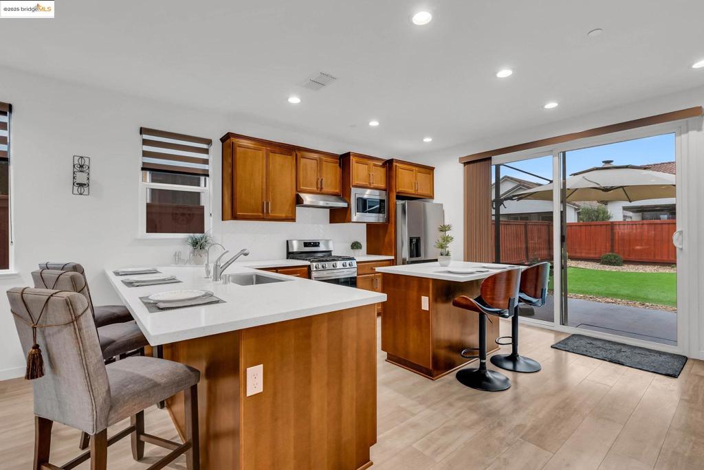 SUMMIT - Residential