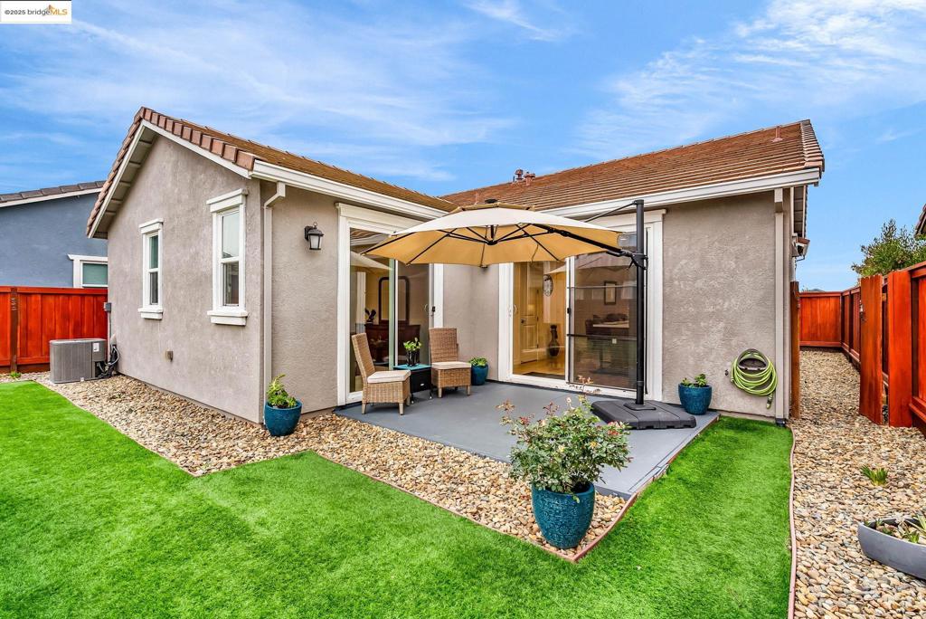 SUMMIT - Residential