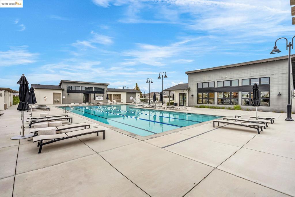 SUMMIT - Residential