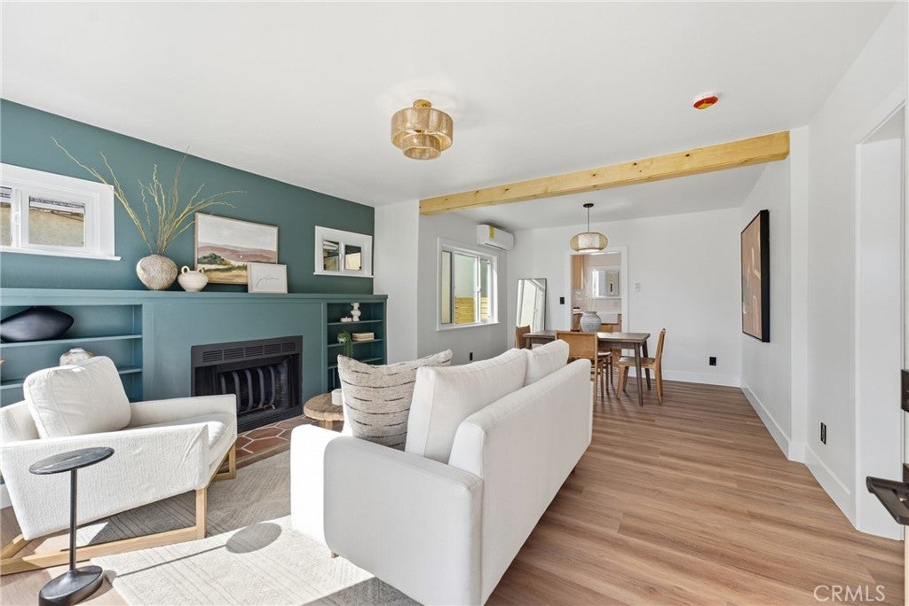 3327 Minto Court