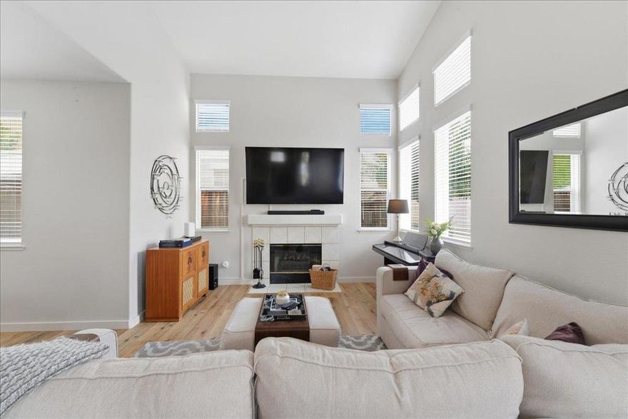 Join Mary LIVE for VIRTUAL OPEN HOUSES  this Sat 12/6 from 1:30pm - 3pm & Sunday 12/7 from 4-5:30pm. Click to join: http://bit.ly/3KLipRB Modern Retreat in Paradise Valley with Resort-Style Living Surrounded by Nature! This beautiful home is nestled near scenic foothills, offering the perfect blend of outdoor serenity & everyday convenience. Enjoy the Paradise Creek Community amenities including a sparkling pool, hot tub, and tennis courts. Just moments from Paradise Valley Golf Course, parks, and hiking trails! The newer modern farmhouse inspired kitchen features white shaker cabinetry, quartz counters, full subway tile backsplash, stainless appliances, and a breakfast bar. Impressive living areas boast soaring vaulted ceilings, dual-pane windows, and wood-like plank floors throughout. Upstairs, the luxurious primary retreat showcases vaulted ceilings, a walk-in closet, and an ensuite bath with double-sink vanity. Two additional bedrooms and an upstairs laundry room provide ultimate comfort and functionality. Step outside to a wrap-around yard with a peaceful pergola - perfect for relaxing or entertaining. The property is in EXCELLENT & IMMACULATE condition: NO Section 1 or 2 Termite findings, newer Lennox Elite furnace & A/C with air purification system & air ducts.