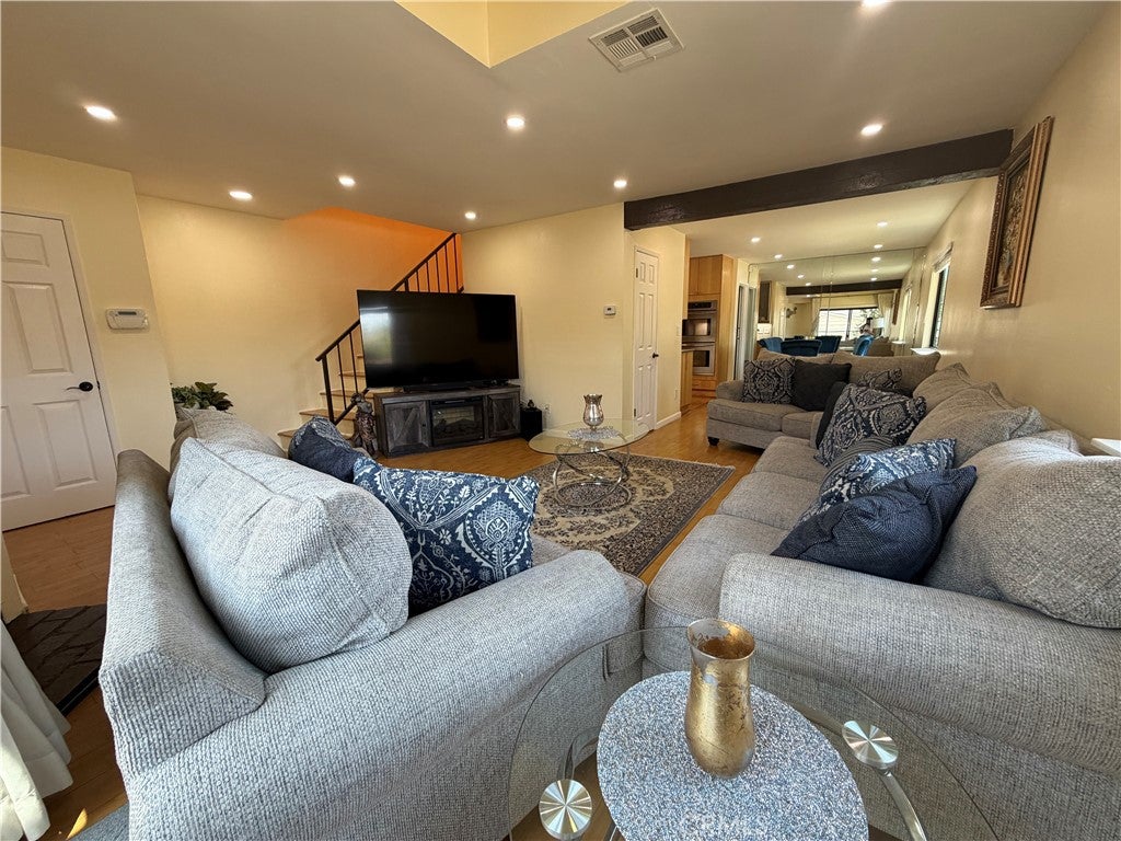 19231 Sherman Way 36