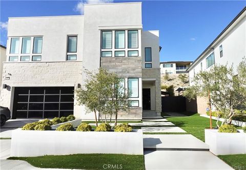 Photo of 20551 W Hummingbird Court, Porter Ranch, CA 91326 (MLS # PF25240593)