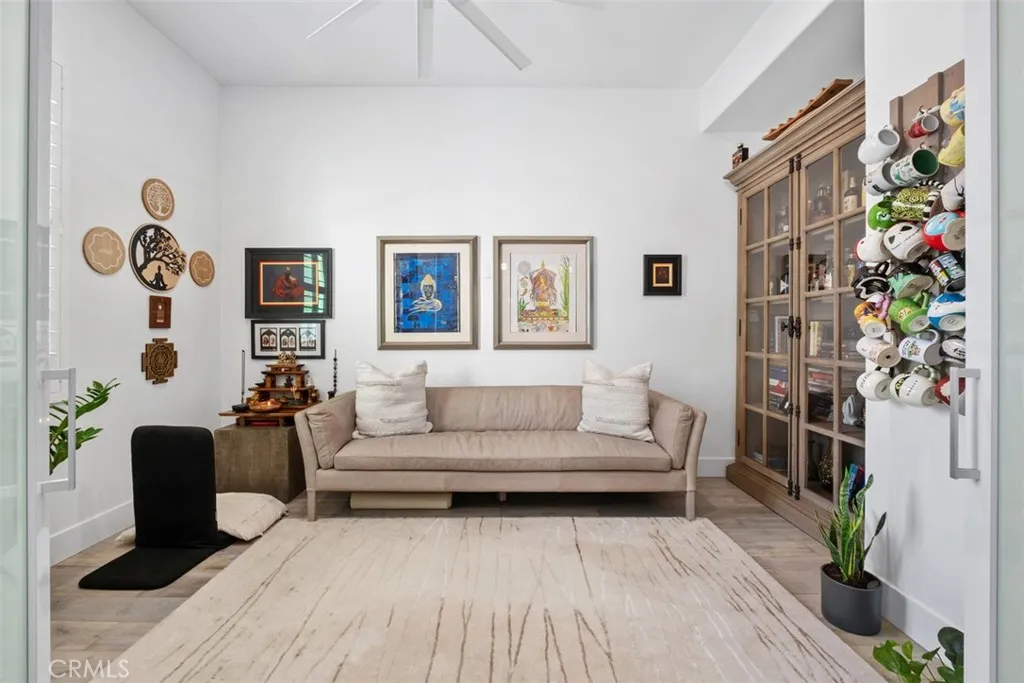 Irvine, California 92618, United States, 3 Bedrooms Bedrooms, ,2 BathroomsBathrooms,Residential,Active,227320